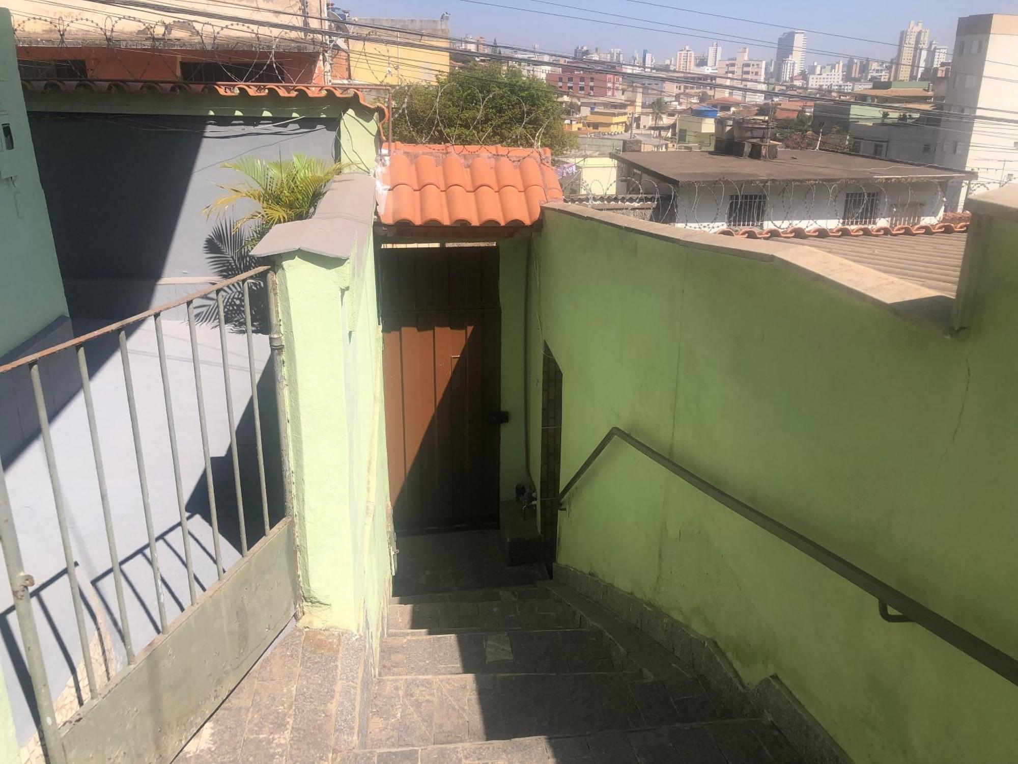 Casa Em Bh Santa Efigenia Villa เบโลโอรีซอนชี ภายนอก รูปภาพ